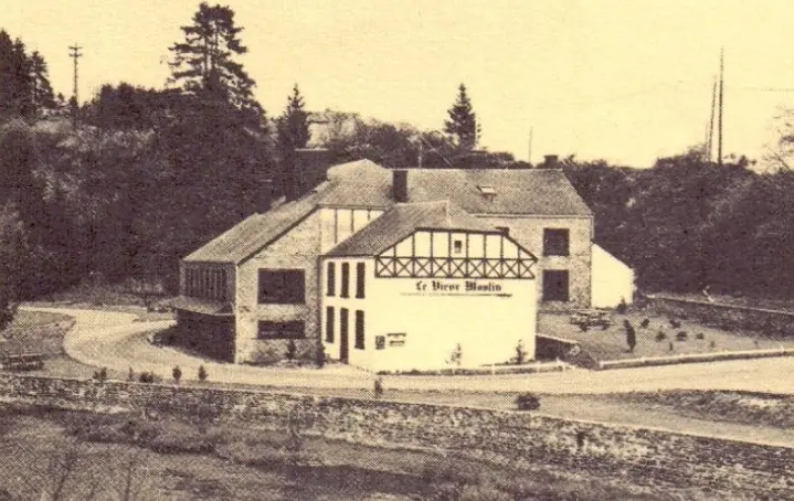Vielle photo du bâtiment du Vieux Moulin